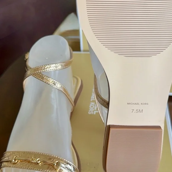 ✨ NEW Michael Kors Square Toe Sandals – Pale Gold ✨ - Picture 10 of 15